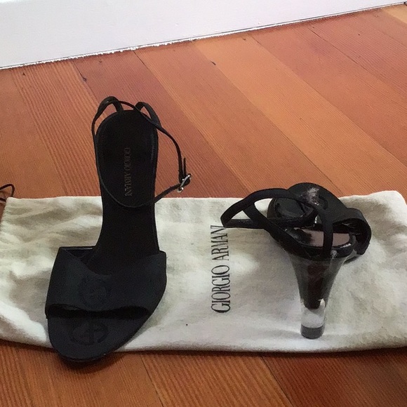 Giorgio Armani black sling back w/lucite heel - Picture 3 of 7